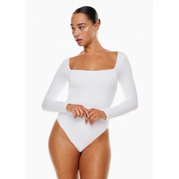 Aritzia Tops - Babaton Aritzia White Bodysuit